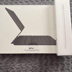 [PACKAGED] iPad Smart Keyboard Folio & Apple Pencil 2nd Gen
