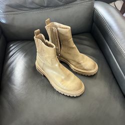 Time and Tru Women's / Girls's Chelsea Lug TAN Boots Size 8