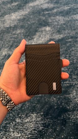 Men’s slim black popup card wallet
