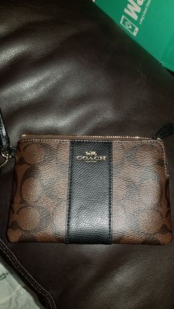 Authentic Coach wristlet