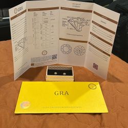 gold halo moissanite earing