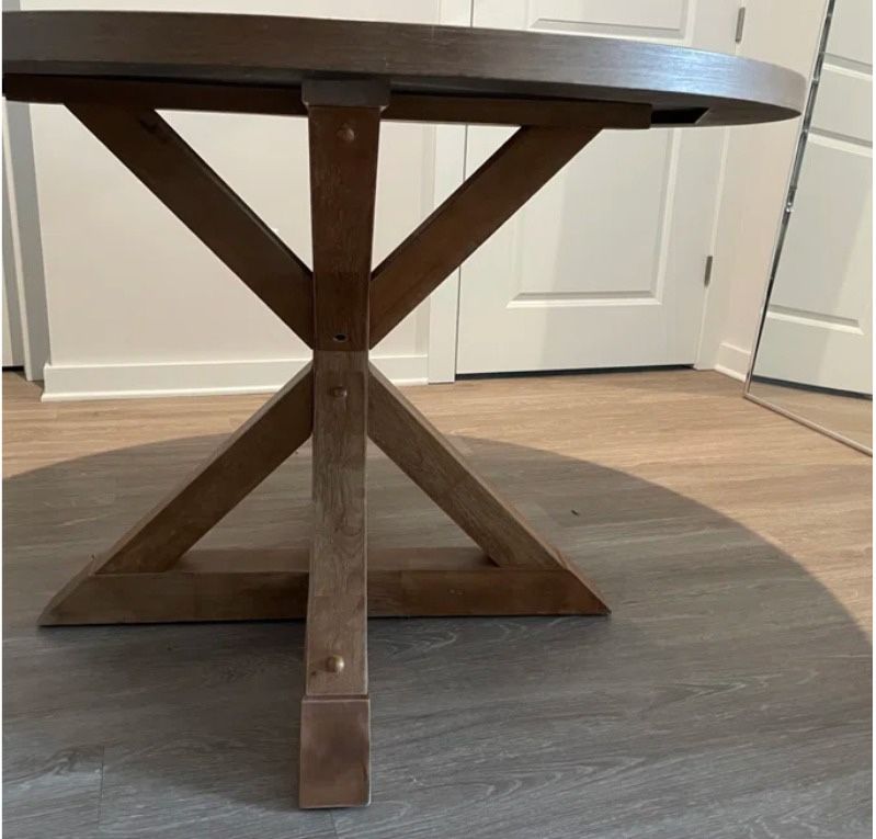 Breakfast/Dinner table -Like-New Table for Sale – With Original Packaging