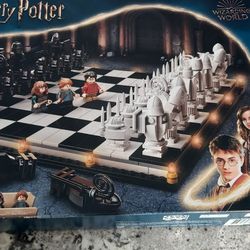 LEGO Harry Potter Hogwarts Wizard's Chess 76392 New