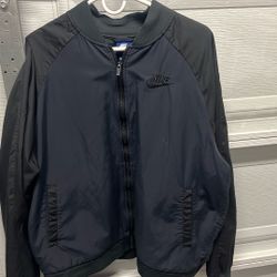 Jaket Nike For Men Good Condition 