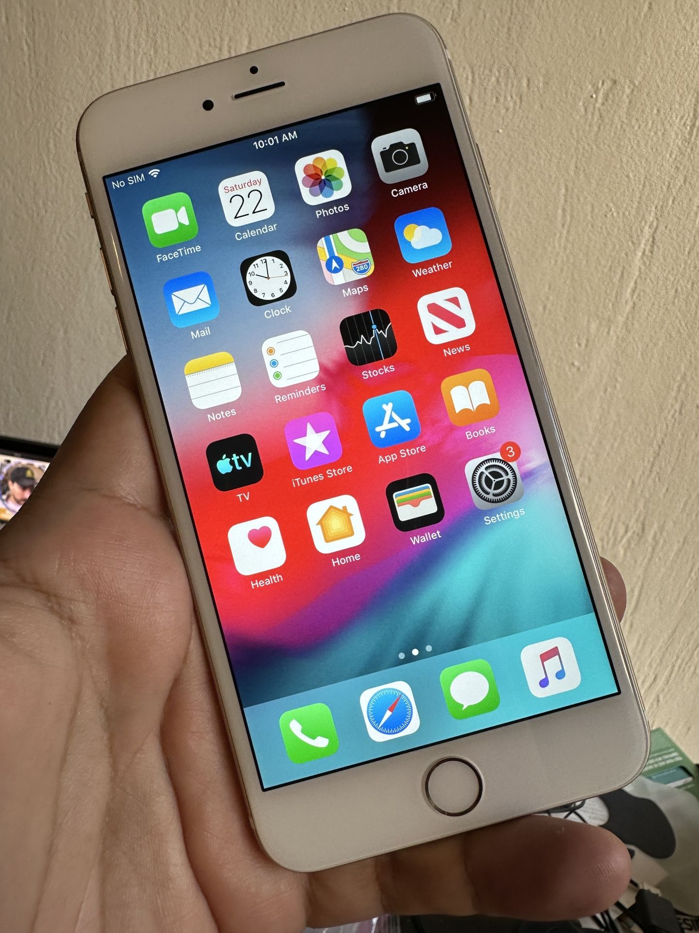 Unlocked Gold iPhone 6 Plus 128GB 99% Battery
