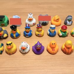 Rubber Duck Lot (22 Ducks)