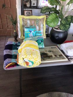 Moving sale