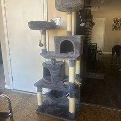 Cat Tree, Cat Activity Scratcher, Preowned 
