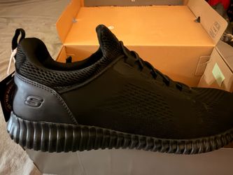 Skechers work  cessnock BLA