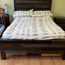 Solid Wood Queen Size Bed With Nightstand