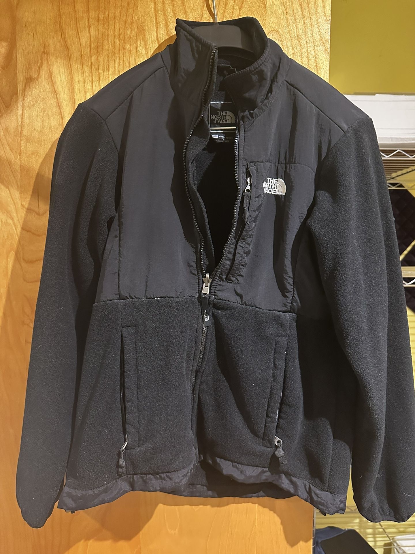 North Face Denali Women’s Black Fleece Size Large