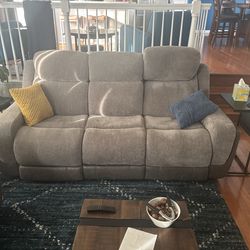 Like-New Gray Nova Zero Gravity Power Sofa
