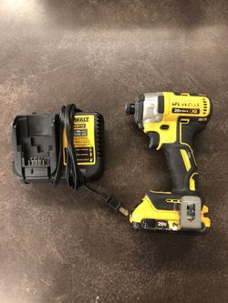 DeWalt DCF887 1/4" Cordless Impact Driver w/ Battery & Charger
