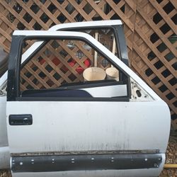 1994 Gmc Sonoma Bed Topper And Doors 450 Obo