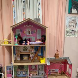 BARBIE DOLL HOUSE