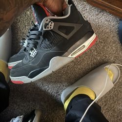 Jordan 4s