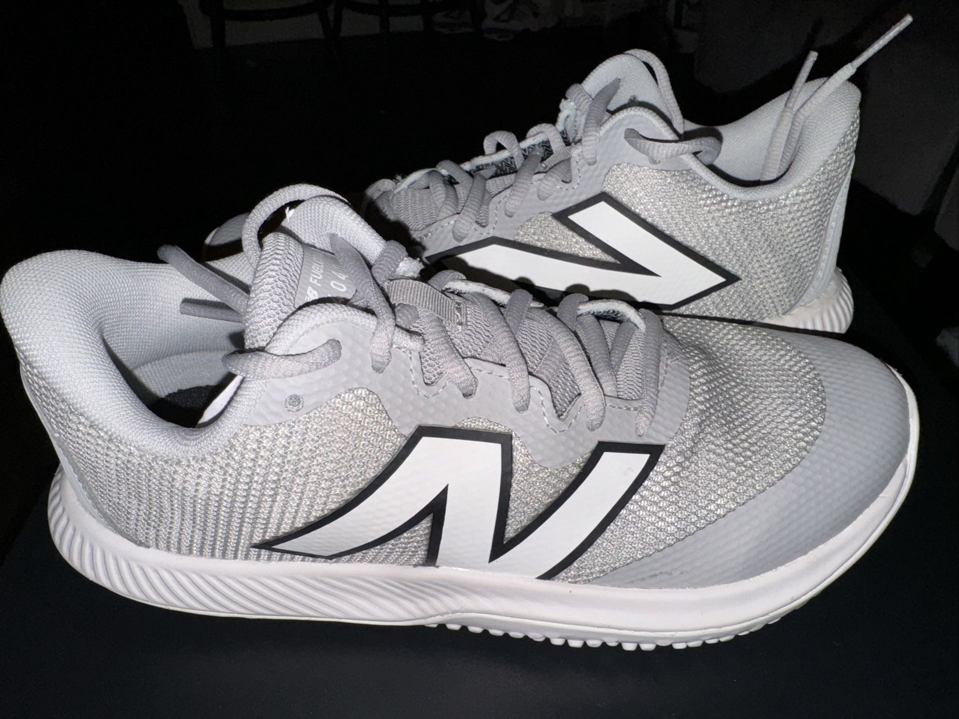 New Balance FuelCell 4040v7 Synthetic Turf Trainer Baseball Shoes