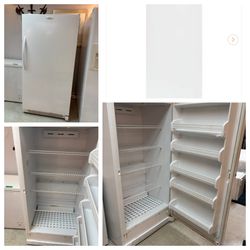 📦 17 cu ft Upright Freezer ✔️ Works perfectly ✔️ Lots of space ✔️ Clean & ready for pickup $279.99  Great for homes, rentals, or extra storage. We’re