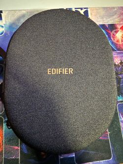 Edifier wireless noise canceling