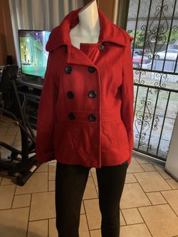 WOMEN COAT JACKET SIZE LARGE COLOR RED LIKE NEW 