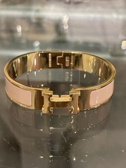 H Click Bracelet And Hat