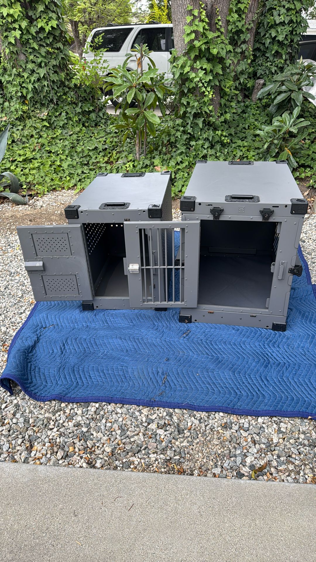IMPACT DOG CRATES