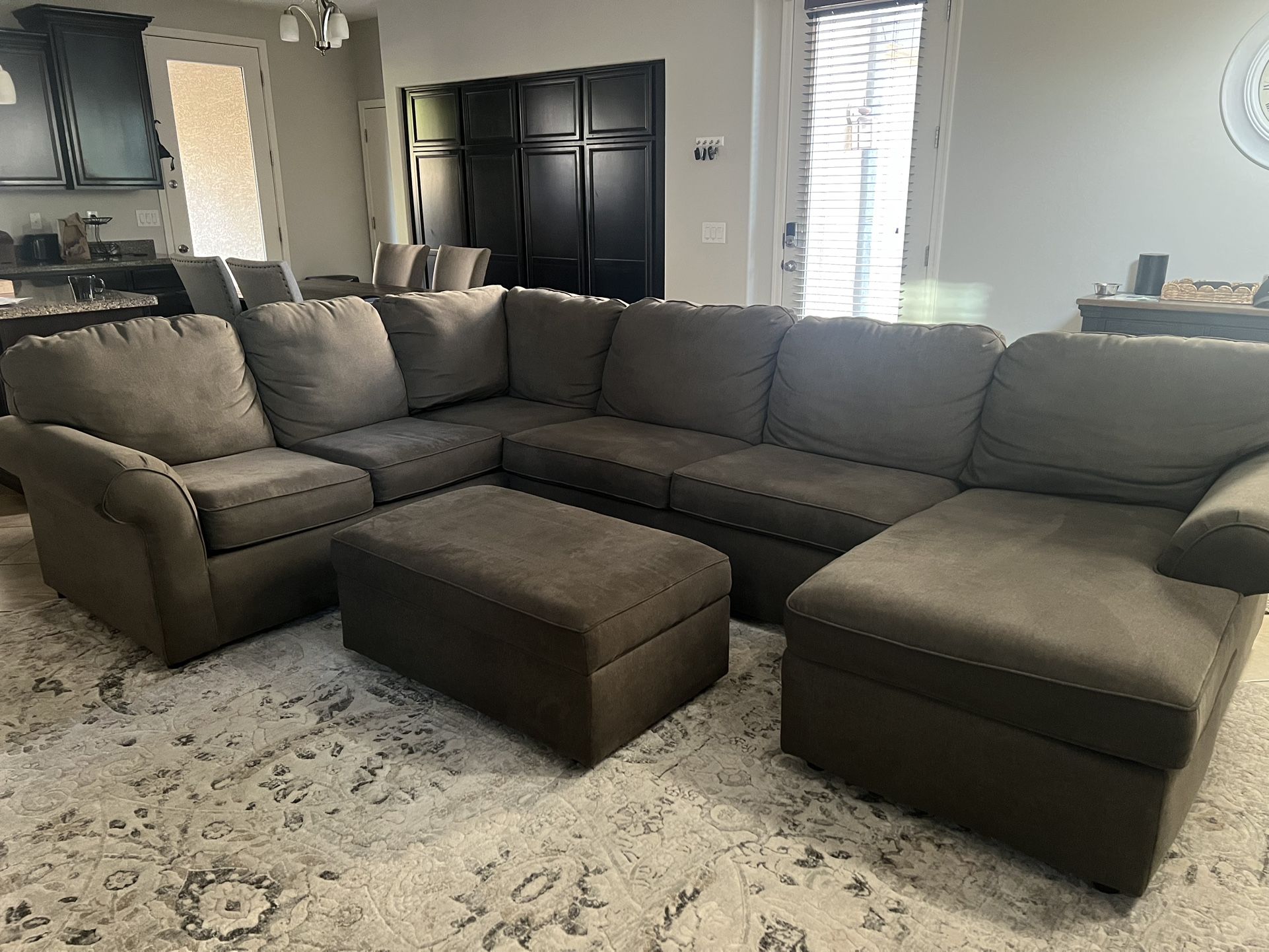 Quality Huge Sectional