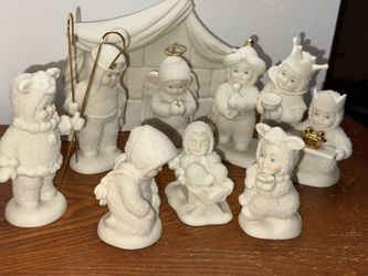 DEPT 56 “THE CHRISTMAS PAGEANT COMPLETE SET OF (8) NATIVITY SET NO BOX