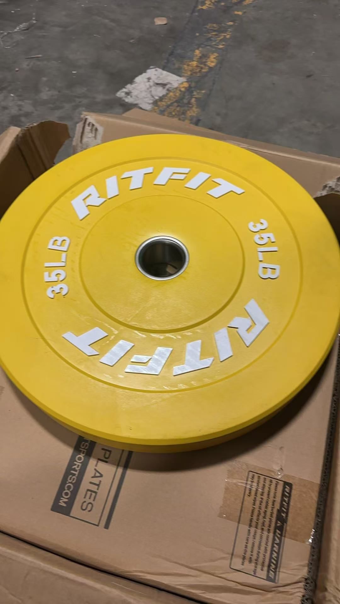 ❤️ RitFit Color Coded Olympic Bumper Plate for Barbell - 2-Inch Weight Plates With Steel Insert, Rubber Weights for Strength Training in Home Gym $ 16