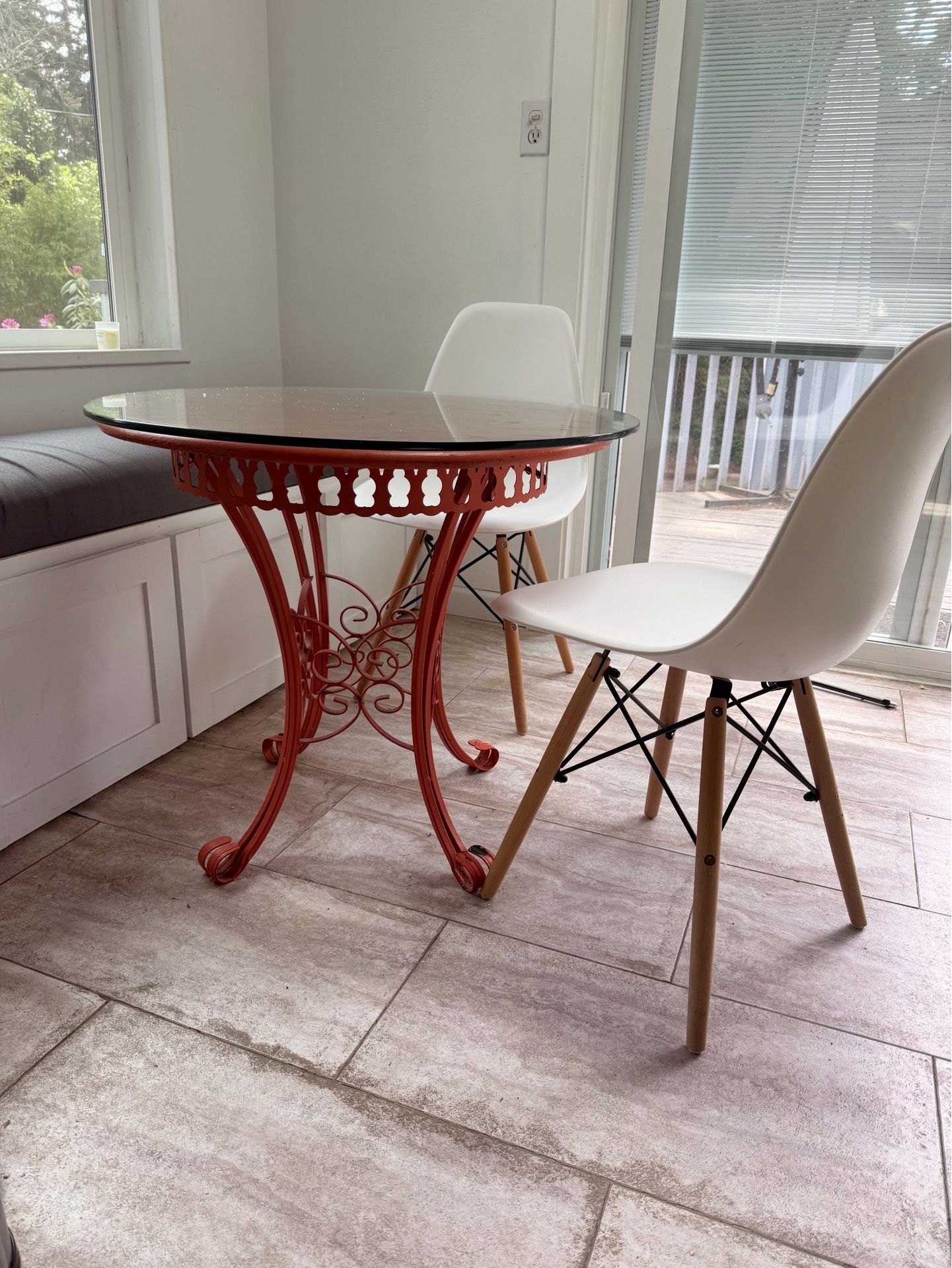 Dining table set from Thomasville vintage collection