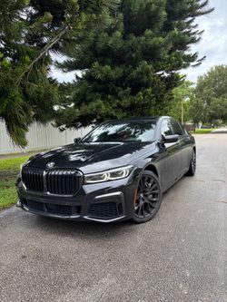 2021 BMW 750i