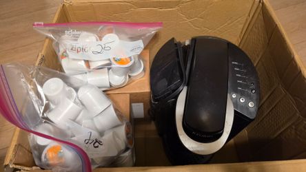 Keurig Kcup coffee maker + Starbucks Caramel coffee pods