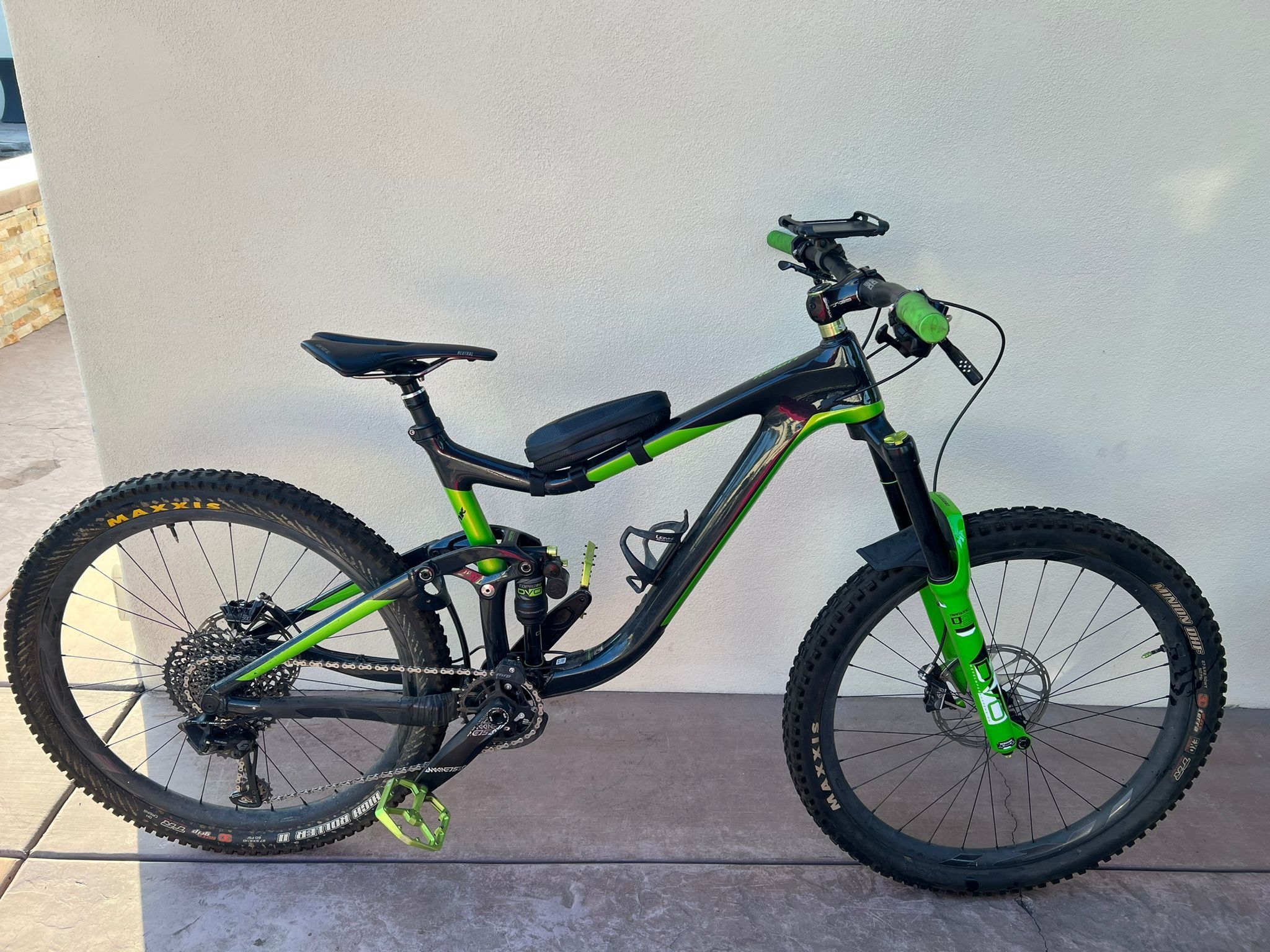 Mountain Bike Giant Carbon Fiber Frame Khs Both Full Suspension