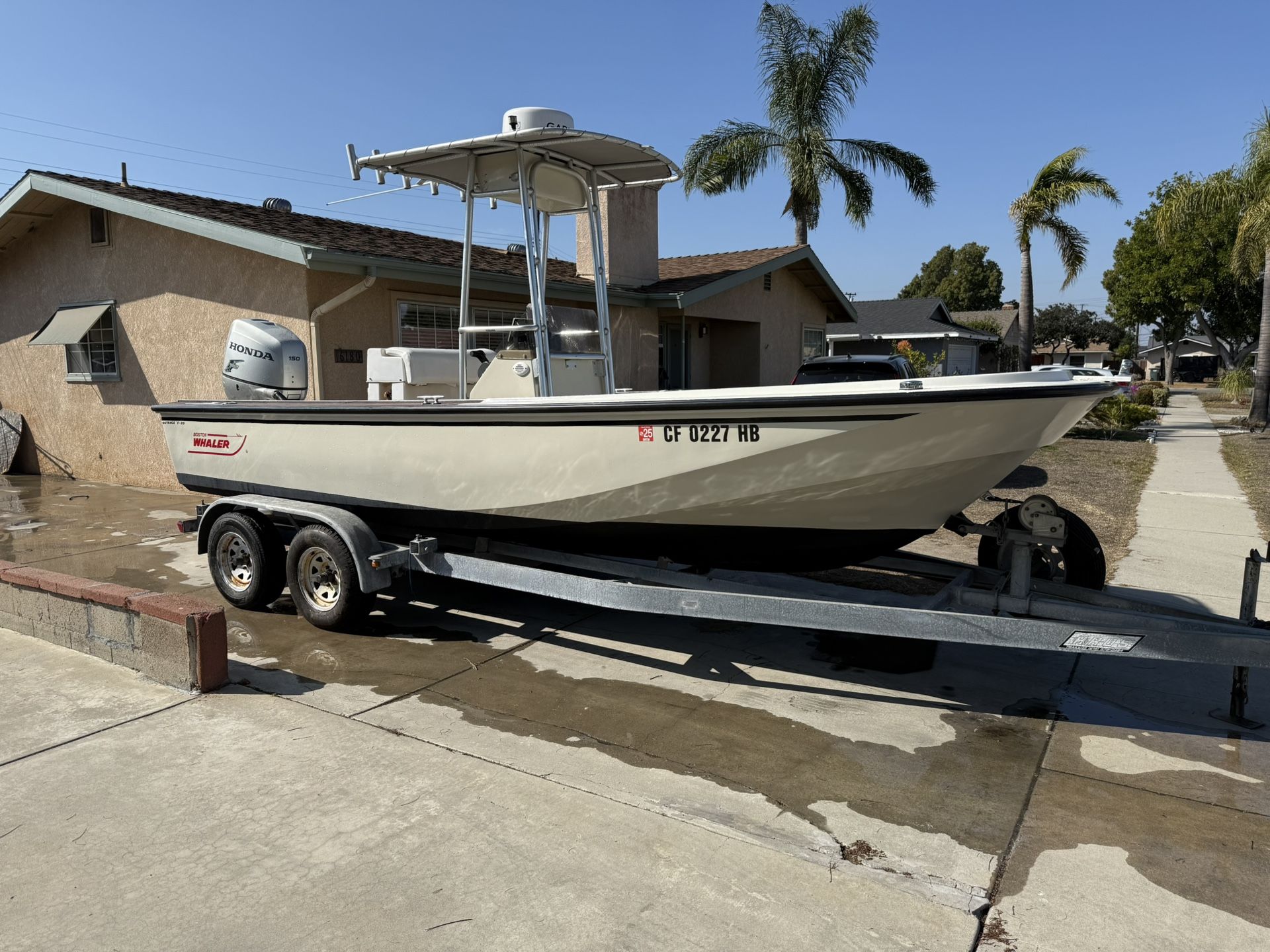 Boston Whaler Outrage 20