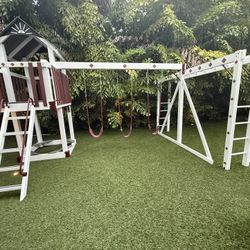 King Swings Vinyl Swing set 