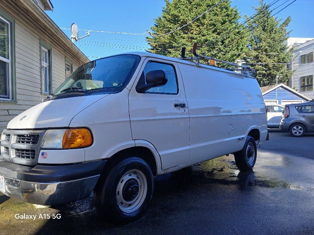 1998 Dodge RAM B3500
