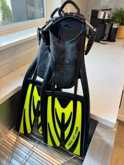 Scubapro Twin Jet Max Fins Size Medium