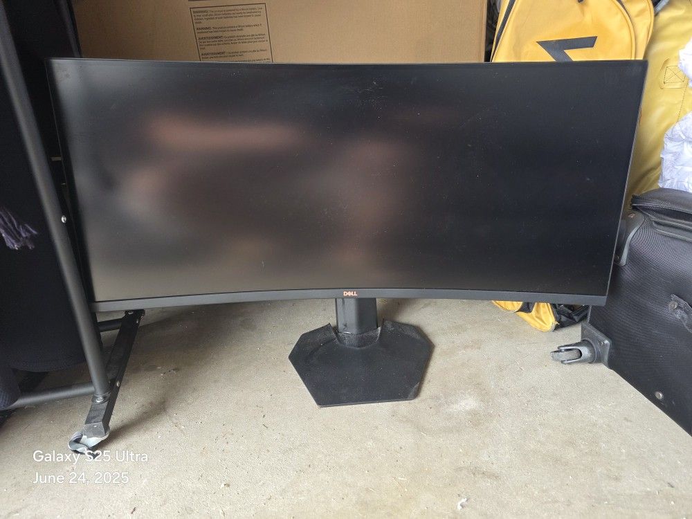 Dell 34 Curved Gaming Monitor – S3422DWG , WQHD, 144HZ