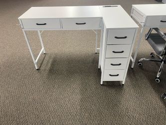 Office Furniture Clearout – Brand New L-Shaped Desks