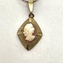 German 1/40 12k Cameo Necklace 