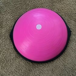 BOSU BALANCE BALL NEVER USED