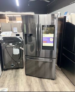 Samsung Refurbished Black Stainless Steel French Door Refrigerator With Family Hub Screen ‼️