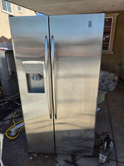 GE REFRIGERATOR