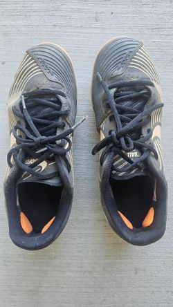 Womens Nike metal cleats. Size 9.5