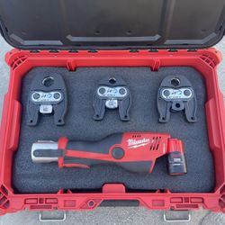 Milwaukee M12 12-Volt Lithium-Ion Force Logic Cordless ProPress Pro Press Tool Kit 3x Jaws w/ 1x 1.5 Ah Battery & Packout  $1599 