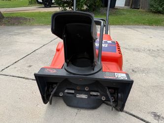 Ariens SS522E 5 HP / 22” snowblower