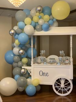 Baby shower decor