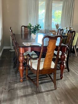 Dining table & matching upholstered chairs