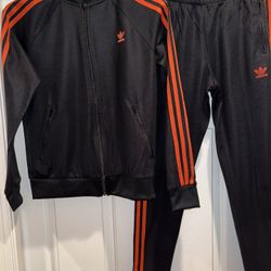 Wmns sz S Adidas Tracksuit 