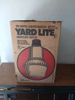 Vintage ITT Electripak Yard Lite R-175 Mercury Vapor Light - New Old Stock (NOS) Complete In Box